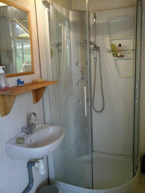 Roulotte Montfee Bed & Breakfast Semezanges Exterior foto